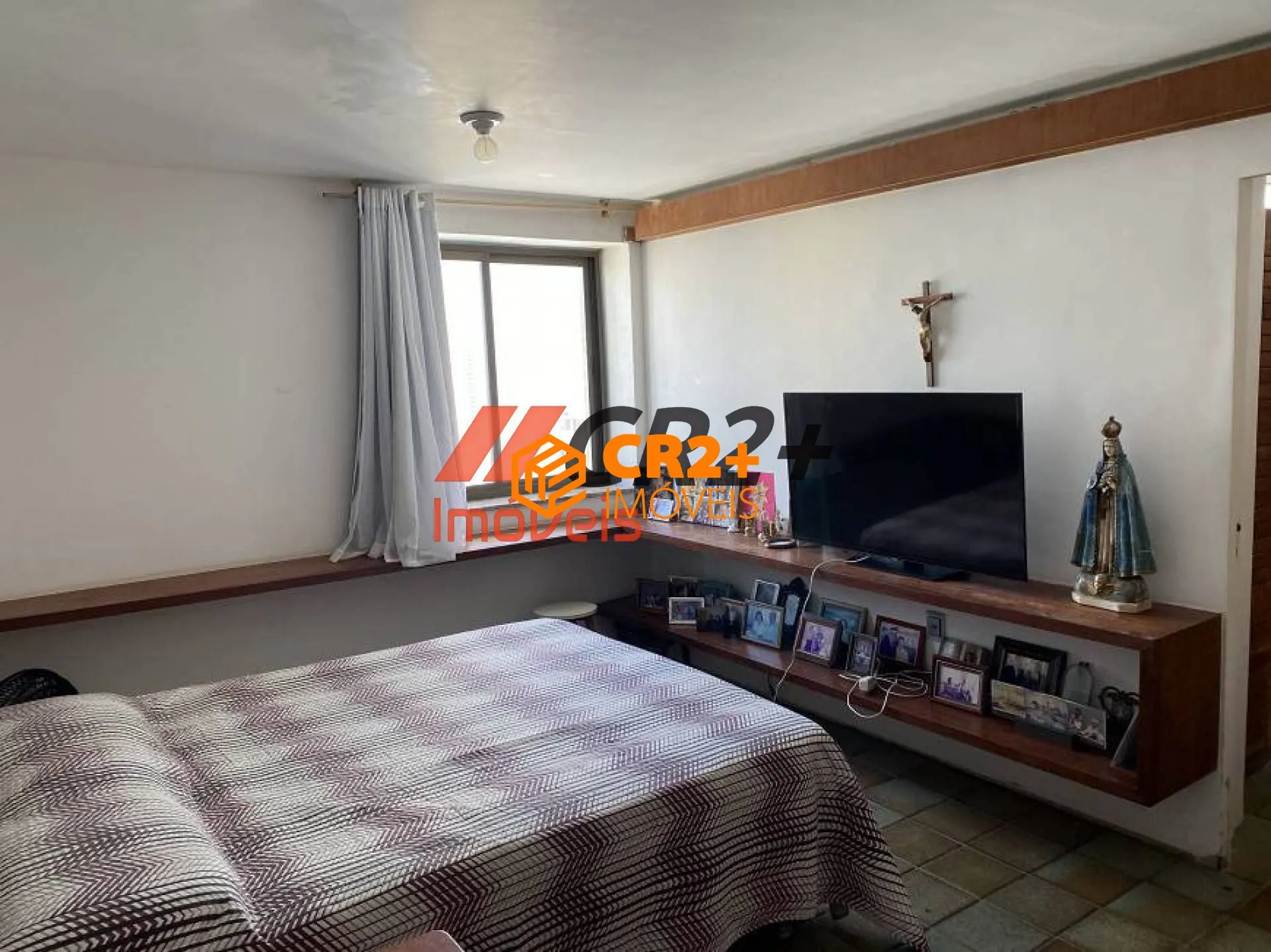 Imagem Cobertura à Venda com 06 quartos, 03 suítes em Boa Viagem com 345M².