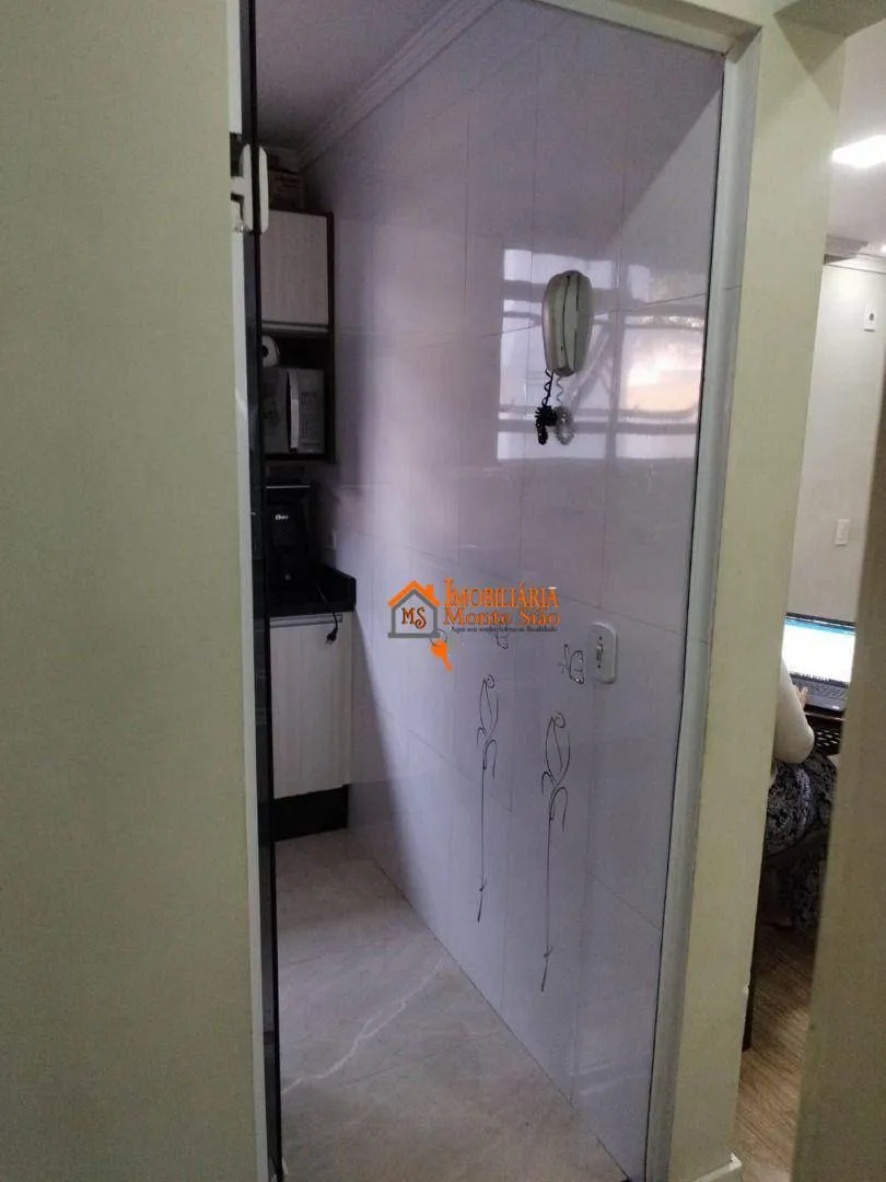 Imagem Apartamento com 3 dormitórios à venda, 70 m² por R$ 198.000,00 - Parque Maria Helena - Guarulhos/SP