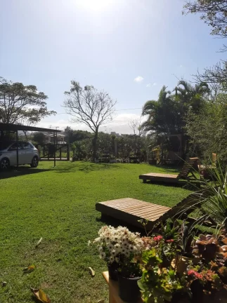 Imagem Casa Espaçosa de 4 Quartos com Pomar em Campo Duna, Garopaba-SC. Escritura Pública.
