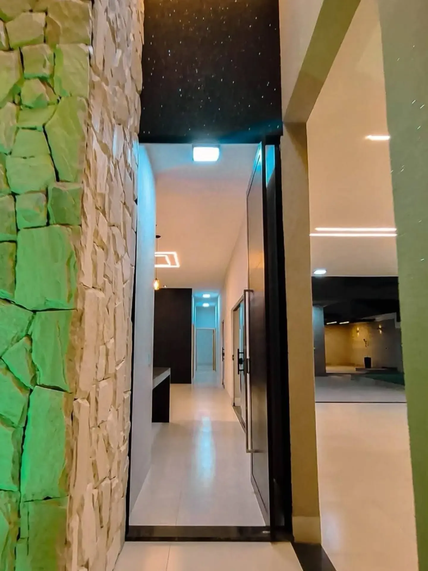 Imagem Casa 3 Suites Sozinha No Lote Na Vila Brasilia Possibilidade De Zero De Entrada