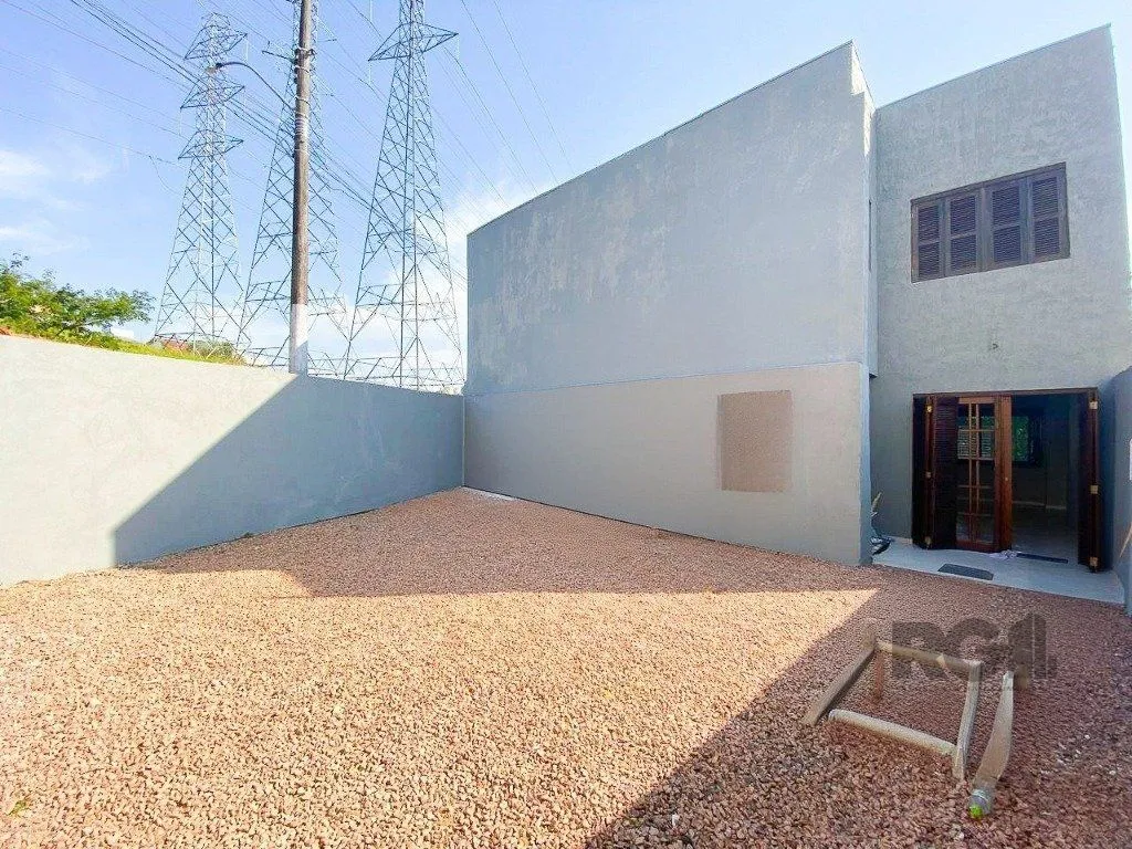 Imagem Casa de 3 dormitórios no bairro Mário Quintana
