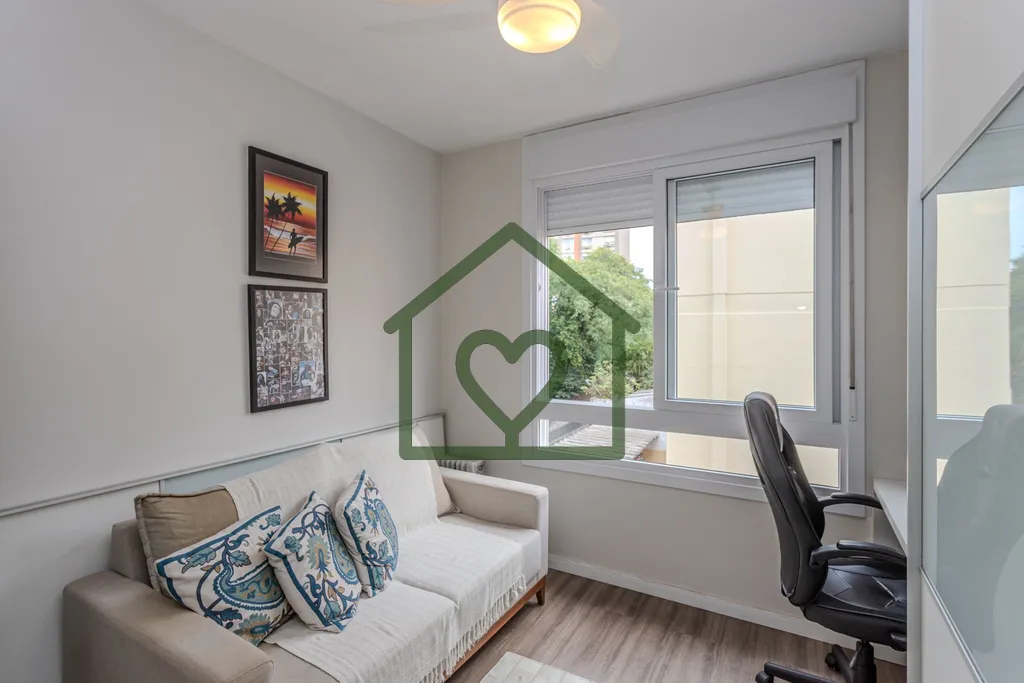Imagem Apartamento com 71m² privativos, 2 dormitórios sendo 1 suíte, living para 3 ambientes, churrasque...