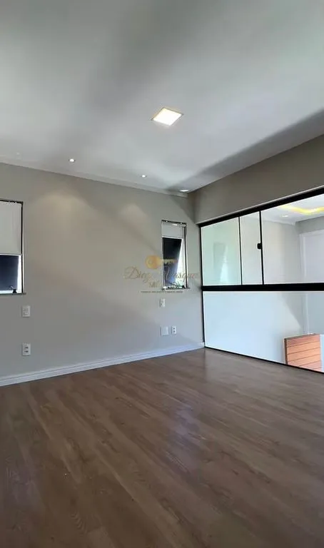 Imagem Casa em Condomínio para Venda em Teresópolis / RJ no bairro Tijuca