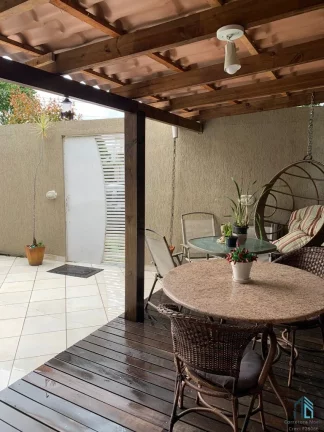 Foto do imóvel Sobrado a venda 03 quartos c/2 suítes no Xaxim em Curitiba PR