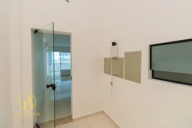 Imagem Casa comercial para venda, reformada e locada, no Brooklin