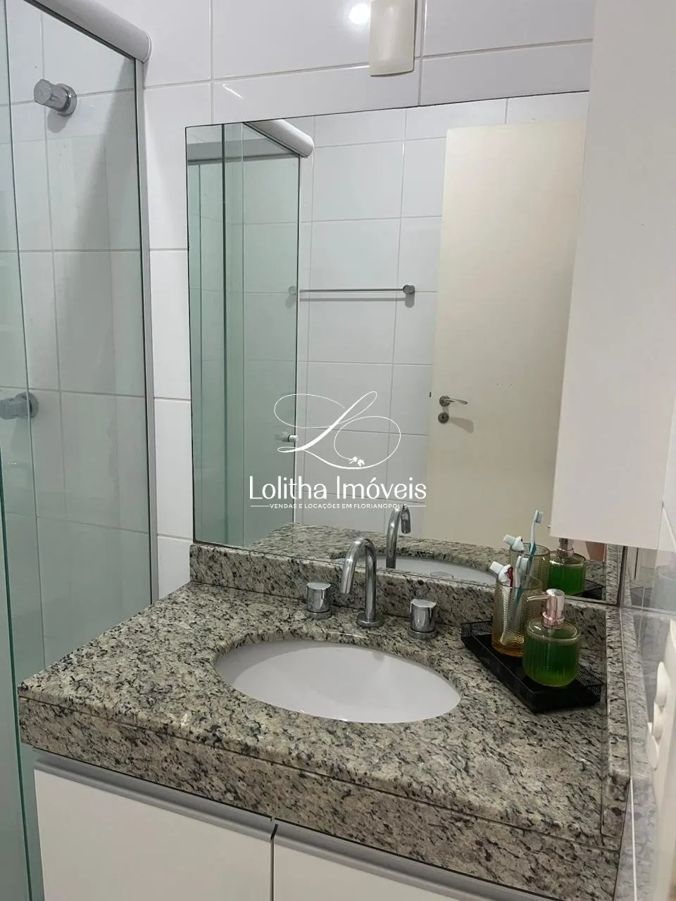 Imagem APARTAMENTO À VENDA COM 2 QUARTOS E 1 VAGA DE GARAGEM NO ITACORUBI - FLORIANÓPOLIS/SC