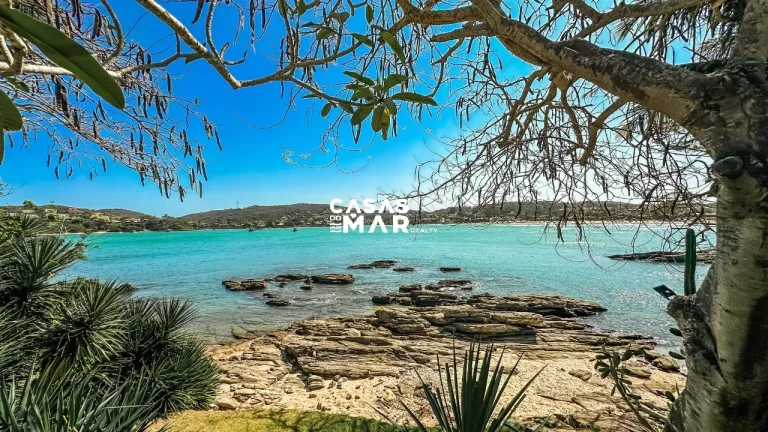 Imagem Casa Frente Mar para Venda em Armação dos Búzios / RJ no bairro Ferradura