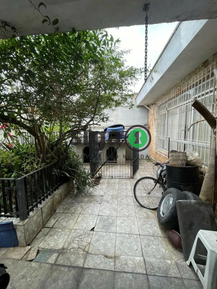 Imagem Casa Térrea com Piscina e Terreno Amplo a Poucos Minutos do Morumbi.