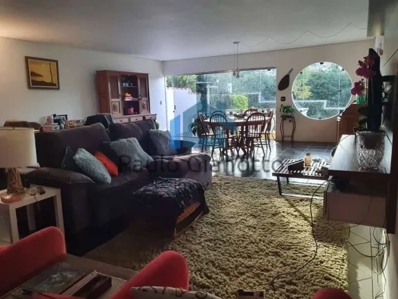 Imagem Casa em Condomínio perto do Shopping Granja Viana