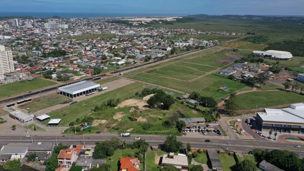 Imagem Terreno de 10.645m para venda em Torres próximo ao Parque do Balonismo