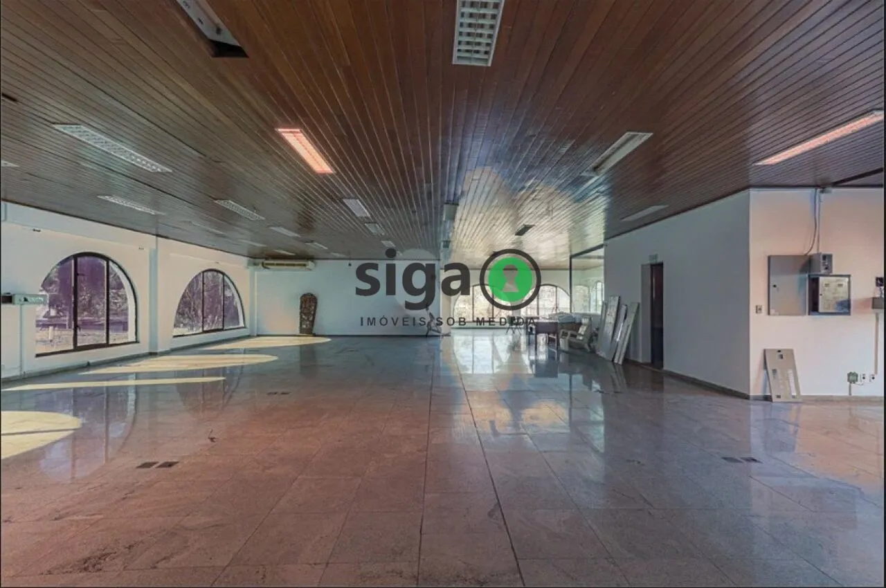 Imagem Casa Comercial de Alto Padrão de 1250 metros ao lado do JOCKEY CLUB