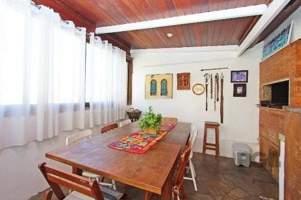 Imagem Vende-se bela cobertura 3 quartos com suíte, 2 vagas, dependencia completa em prédio com elevador - 220m² - Floresta