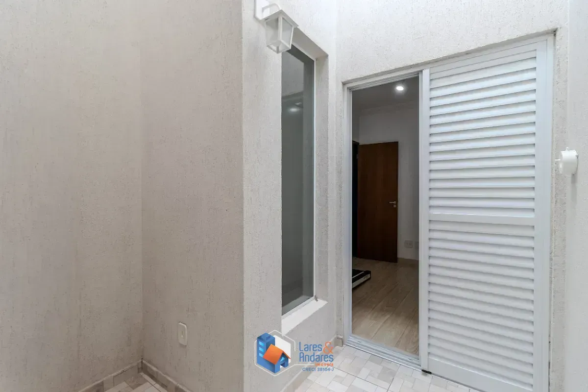 Imagem Casa para venda em Vila Marari com 3 quartos, sendo 2 suítes, 93m²