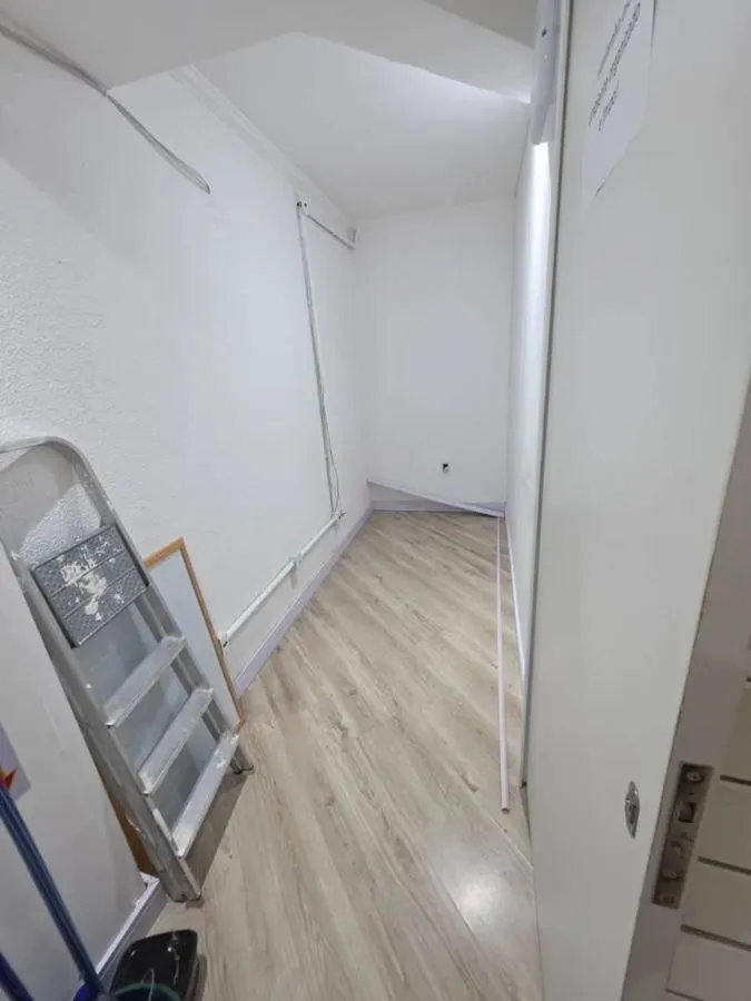 Imagem LOCAÇÃO DE SALA COMERCIAL NA RUA 3100 NO CENTRO DE BALNEÁRIO CAMBORIÚ