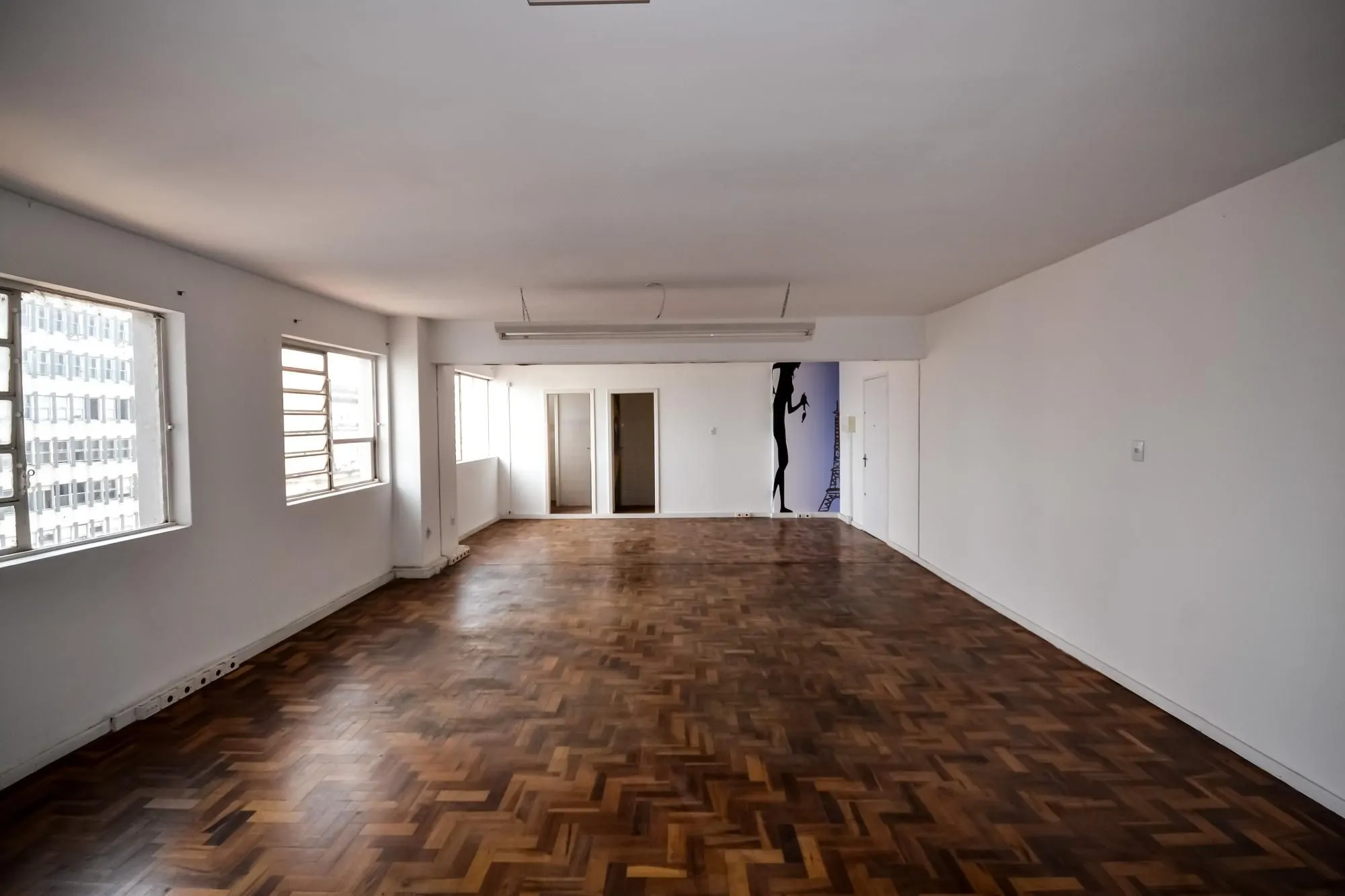 Imagem Sala Comercial à venda Tv. Francisco de Leonardo Truda, Centro - Porto Alegre