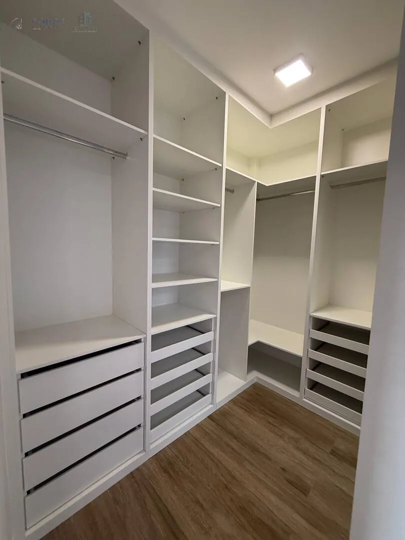 Imagem Elegância e Praticidade em um Só Lugar - Confira Este Sobrado