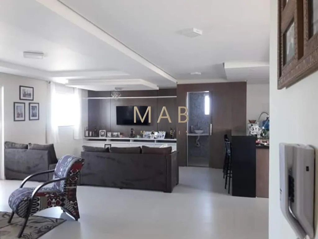 Imagem Cobertura de alto padrão à venda em Ingleses do Rio Vermelho, Florianópolis-SC: 3 quartos sendo 1 suíte, 2 salas, 2 banheiros, 1 vaga, 190m².
