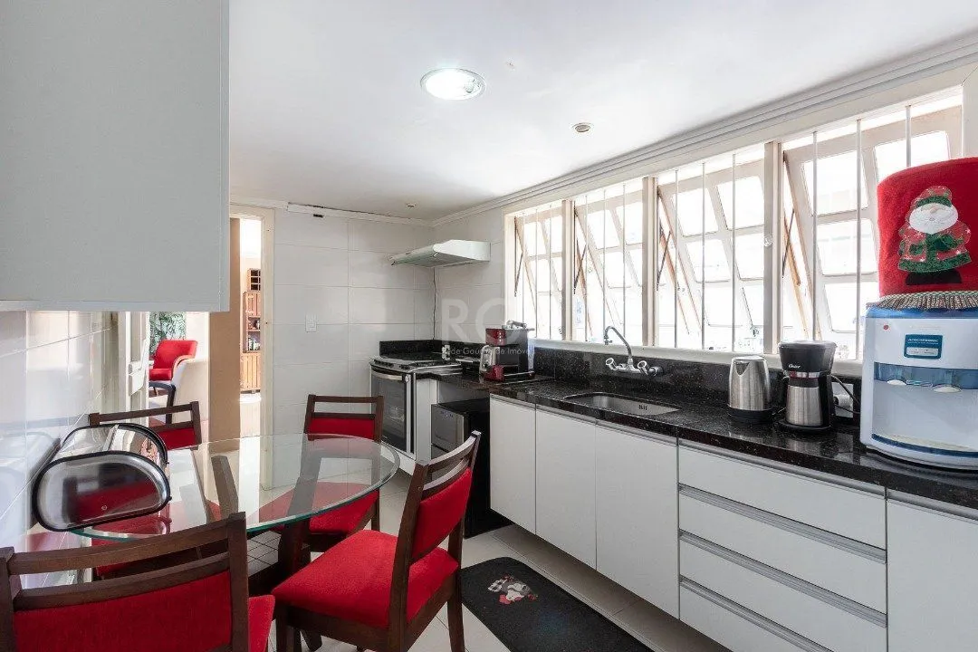 Imagem Casa para Venda - 256.5m², 3 dormitórios, sendo 1 suites, 2 vagas - Espirito Santo