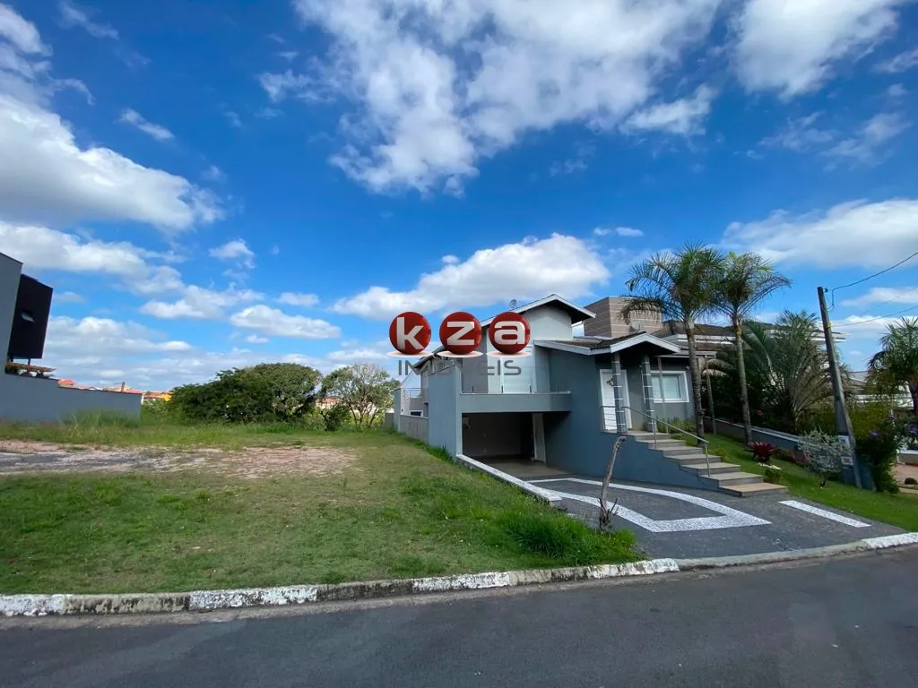 Imagem Terreno à Venda em Valinhos-SP Condomínio Bosque dos Cambarás 330m² de Área