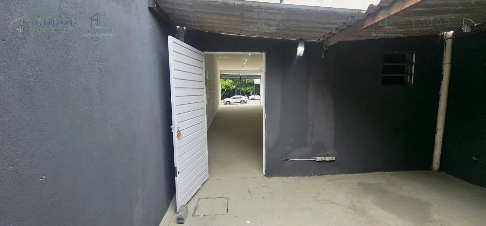 Imagem Oportunidade de Locação: Ponto Comercial Amplo e Bem Localizado