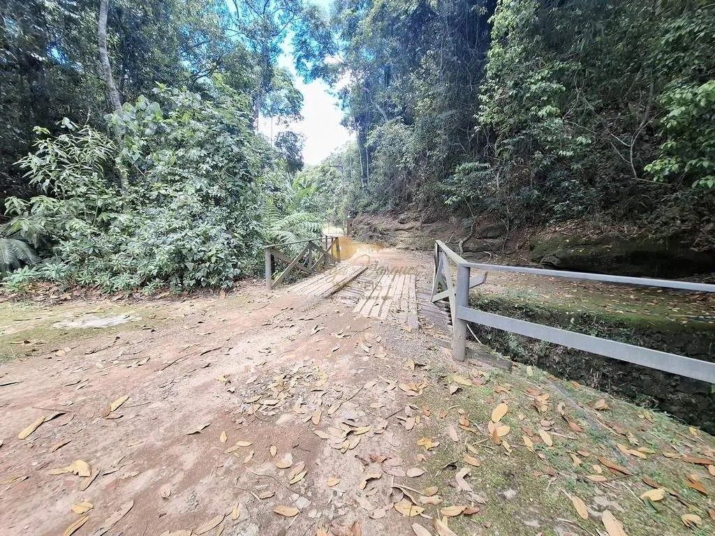 Imagem Terreno em Condomínio para Venda em Teresópolis / RJ no bairro Três Córregos