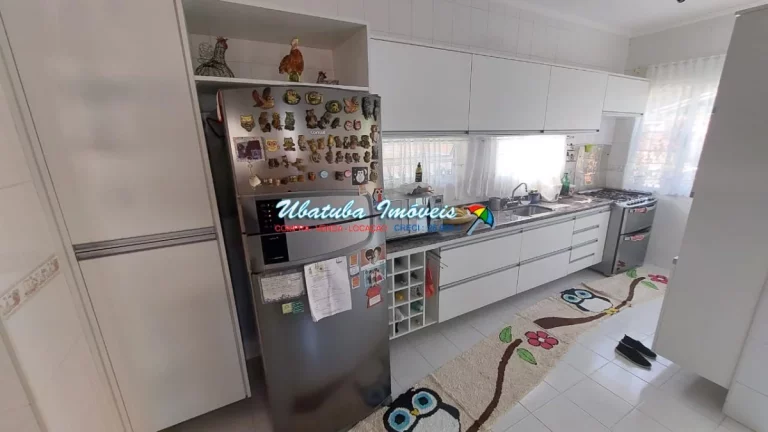 Imagem Linda casa em condomínio fechado