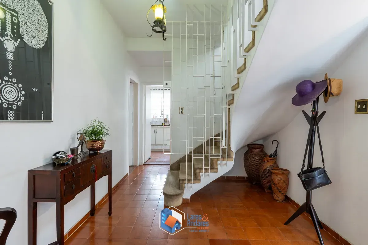 Imagem Casa para venda em Campo Belo com 4 quartos, sendo 2 suítes, 207m²