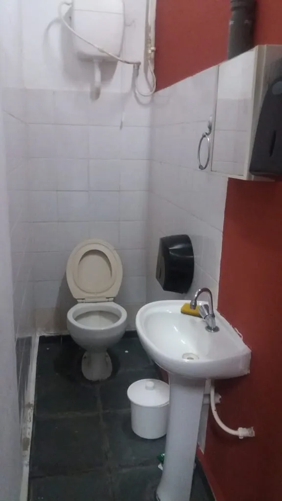 Imagem Comercial à venda 3 Quartos, 1 Suite, 5 Vagas, 300M², Bela Vista, Pindamonhangaba - SP
