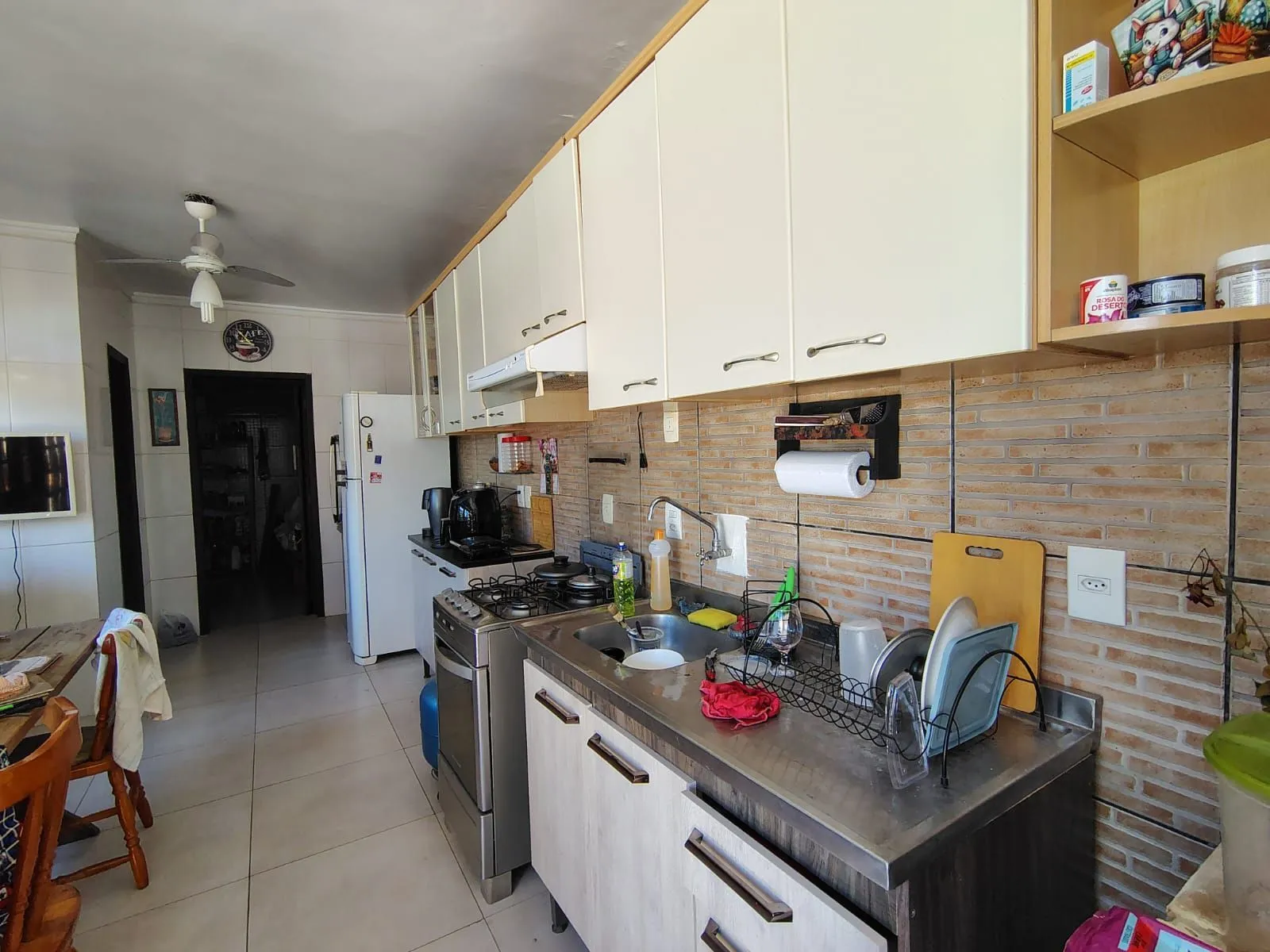 Imagem Casa no Bairro Nova Esteio com 200m² de área privativa e 03 (Três) quartos.