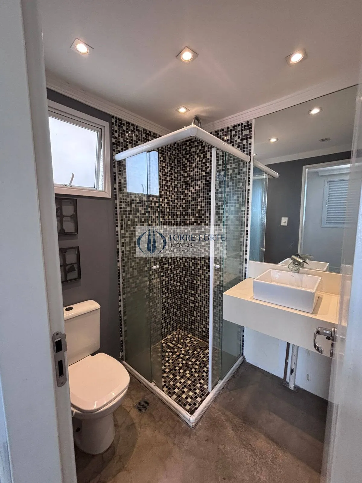 Imagem Excelente apartamento com 70 m² , 3 dormitórios, parcialmente mobiliado