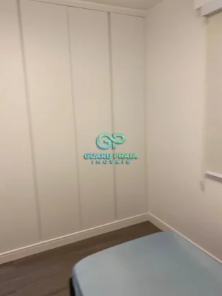 Imagem 3 dormitórios sendo 1 suíte, 3 banheiros, cozinha integrada com sala ampla, para 2 ambientes com sacada, finamente mobiliado.