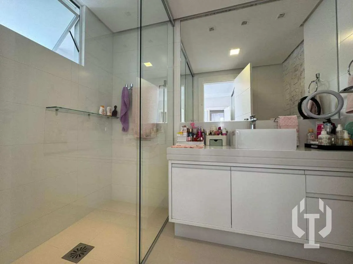 Imagem Apartamento à venda, no RESIDENCIAL PARIS, , com 4 quartos, 185m2