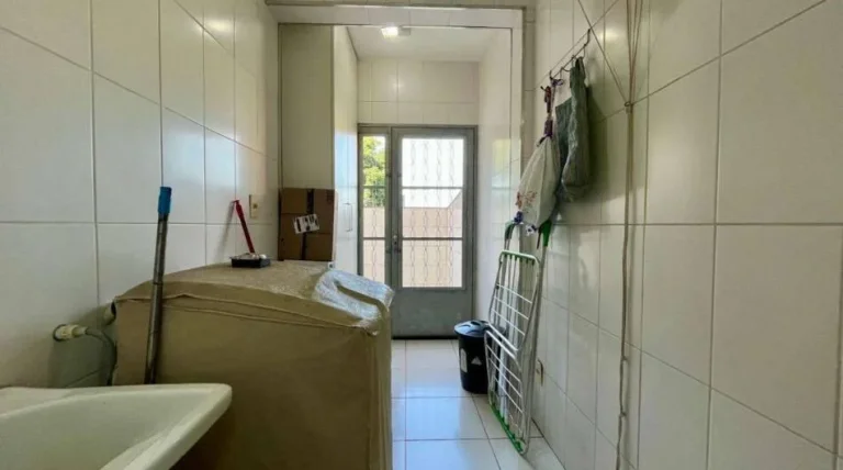 Imagem ÁREA PRIVATIVA COM 03 QUARTOS,SUÍTE, 02 VAGAS NO SAGRADA FAMÍLIA!!!!