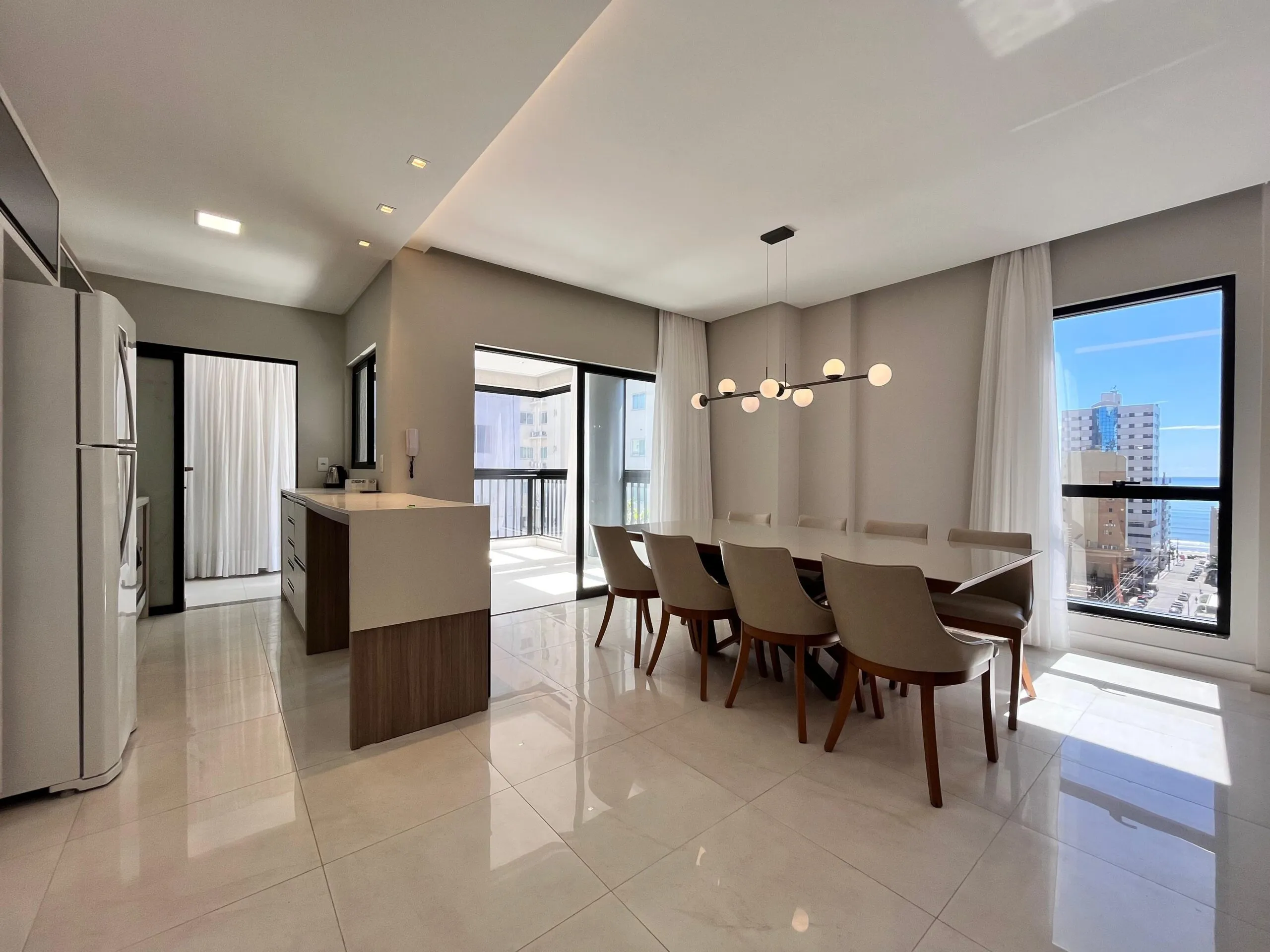 Imagem Apartamento com vista para o mar à venda com 121m2 por R$ 1.850.000,00