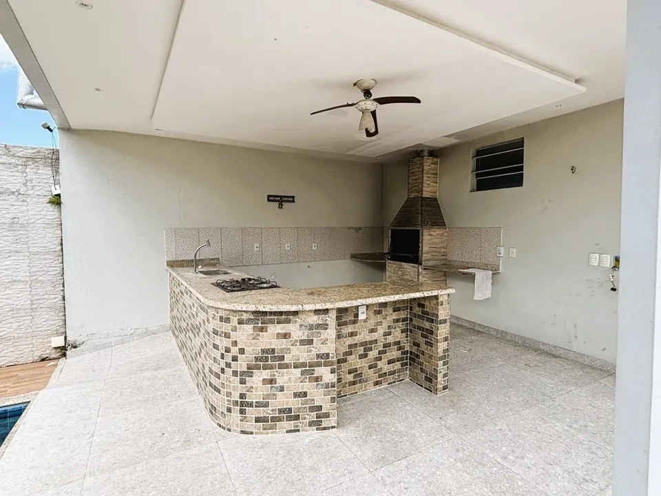 Imagem Casa com 5 Quartos à Venda, 303 metros em Planalto - Manaus