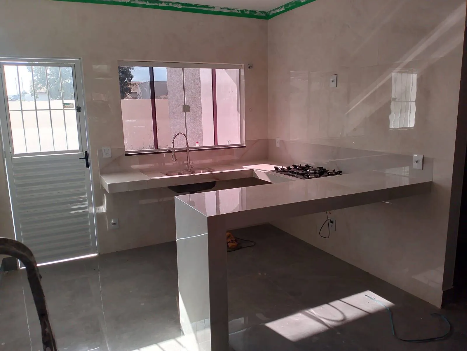 Imagem Casa 3 quartos sendo 1 suíte Condomínio São José Bairro Distrito Industrial