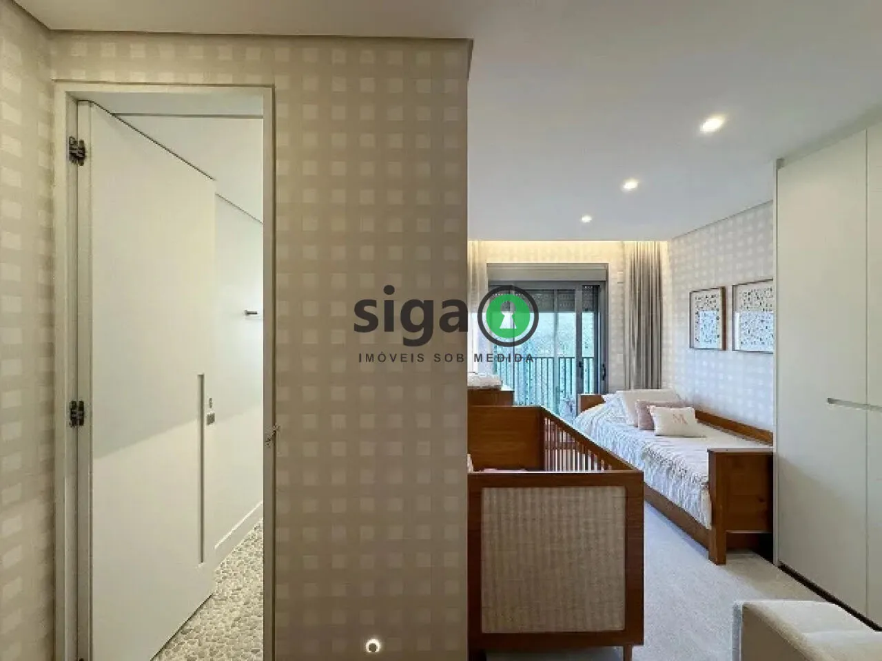 Imagem Apartamento à venda em Moema, com 2 suítes e 2 vagas com porteira fechada!