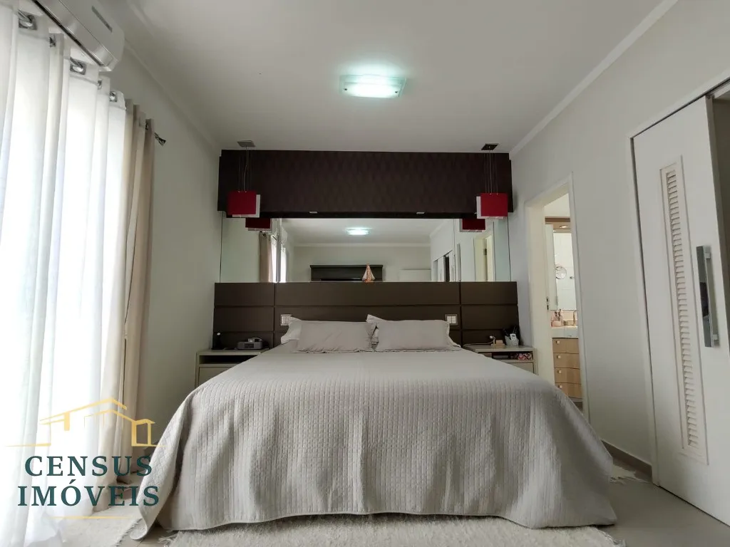 Foto do imóvel: Casa de luxo em condomínio exclusivo em Vinhedo-SP: 3 quartos, 3 suítes, 3 salas, 6 banheiros, 5 vagas, 408 m². Venha conferir! em Condomínio Alpes de Vinhedo