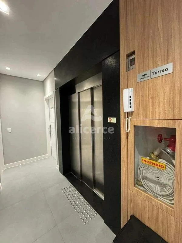Imagem Apartamento DUPLEX 2 dormitórios com suíte, sacada com churrasqueira, próximo ao mar, em Ingleses - Florianópolis - SC