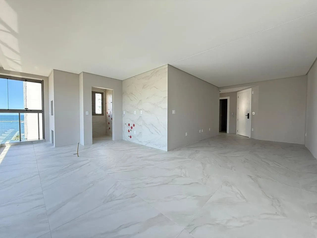 Imagem Apartamento com vista para o mar à venda com 105m2 por R$ 3.000.000,00