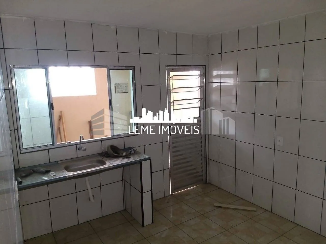 Imagem DUAS CASAS COM O2 CÔMODOS CADA UMA! OPÇÃO DE IMÓVEL PARA RENDA OU MORADIA!