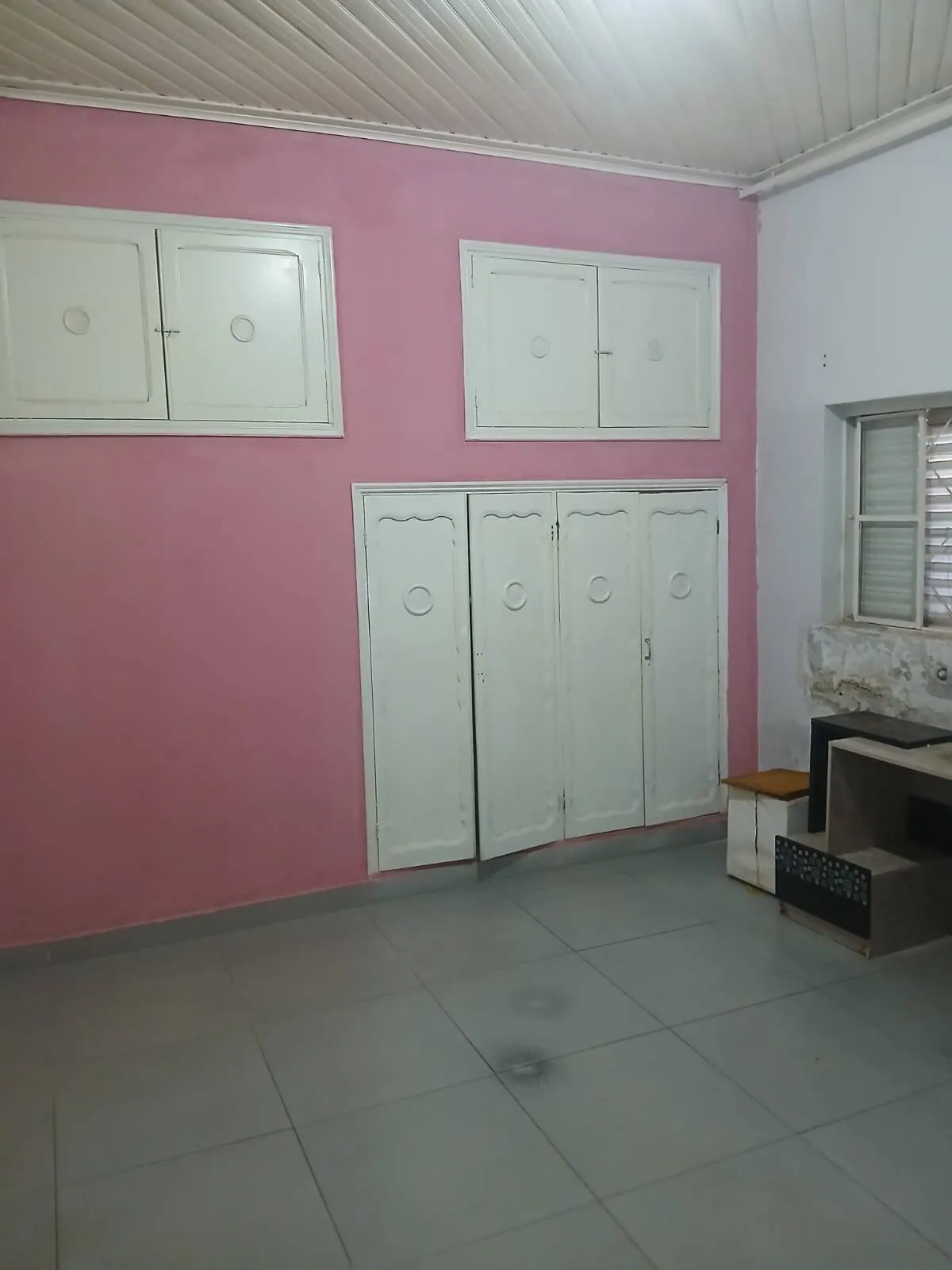 Imagem Casa Bairro Boa VIsta - 200M², 4 Dorms, 2 Vagas, Quintal, 1 Sala Comercial.