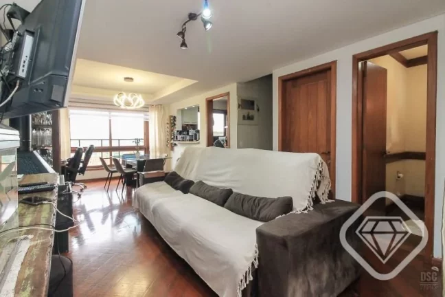Imagem Casa em condomínio com vista, lareira e piscina - tranquilidade e privacidade na zona sul

A Brilha...