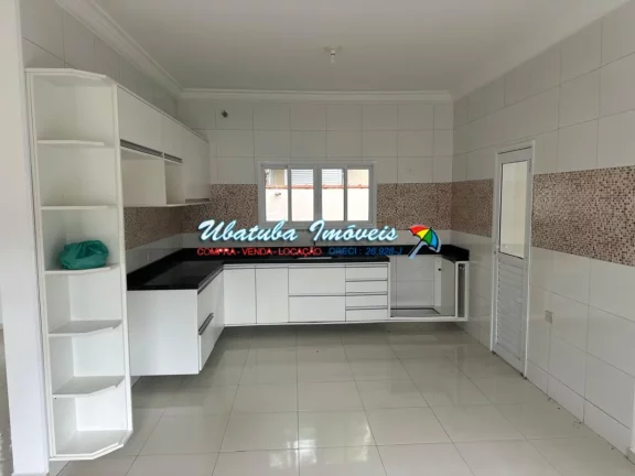 Imagem Linda casa com 03 dormitórios - Cond. Fechado - Bairro Horto