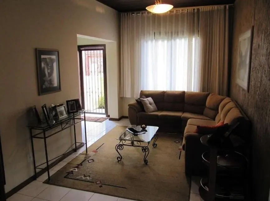 Imagem Casa em Glória