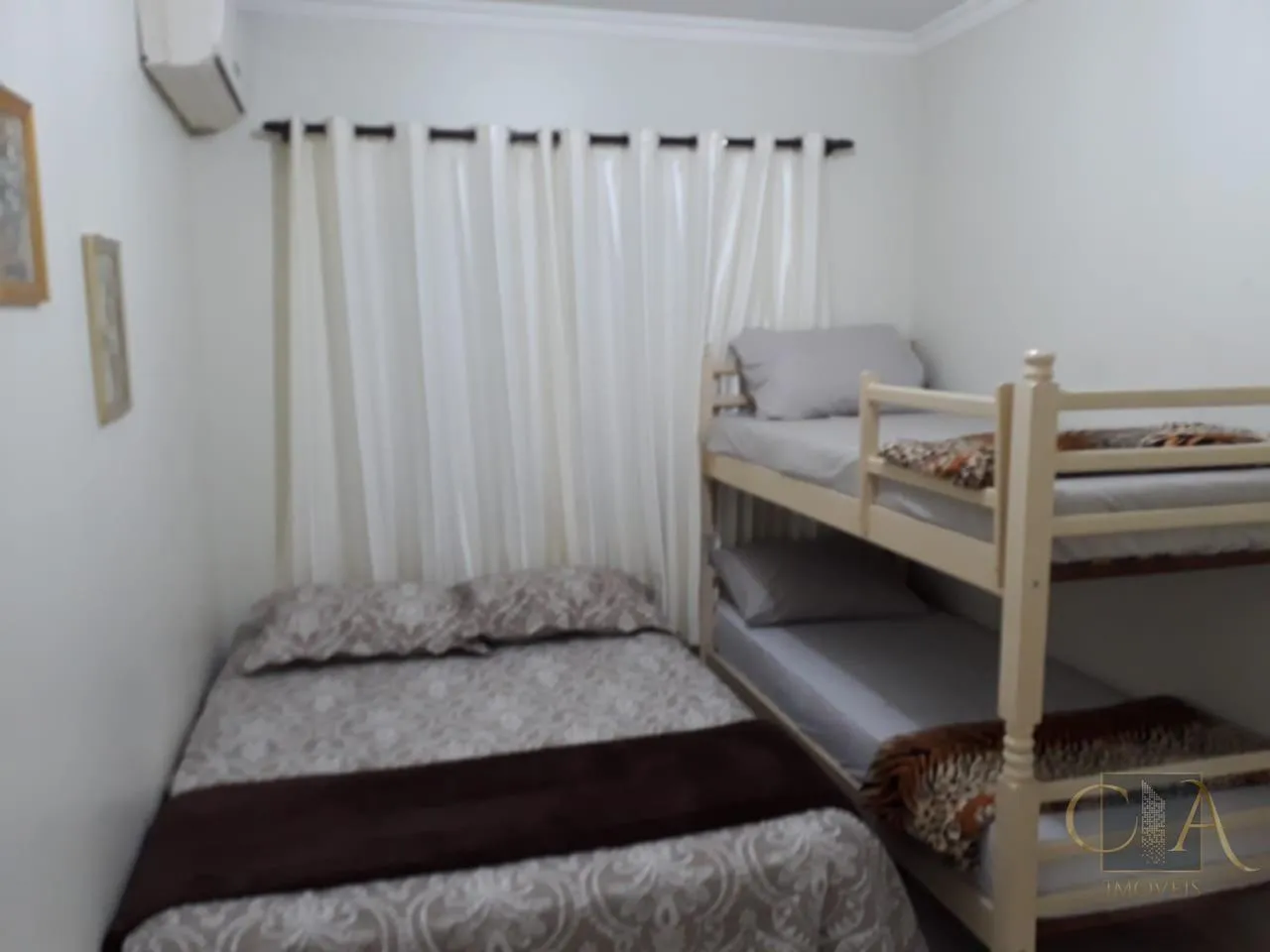 Imagem Apartamento para Temporada em Itapema, Meia Praia, 3 dormitórios, 1 suíte, 2 banheiros, 1 vaga