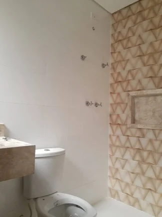 Imagem Sobrado Novo 194 m² 3 Dormitórios sendo 3 Suítes Estuda Permuta