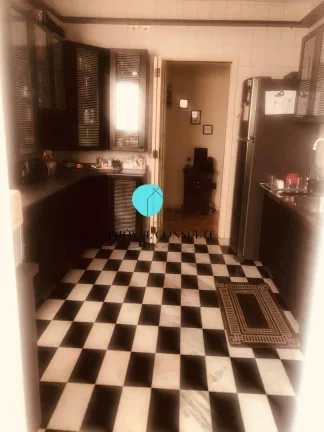 Imagem Apartamento à venda, 142m² com 3 dormitórios e 1 vaga em Higienópolis, SP.