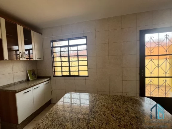 Imagem Casa com edícula 04 quartos c/suíte, 8 vagas no Uberaba/Jardim das Américas em Curitiba PR