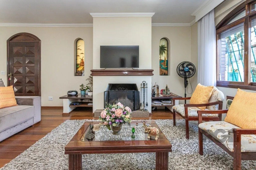 Imagem Casa no bairro Vila Ipiranga de 3 dormitórios e 3 vagas